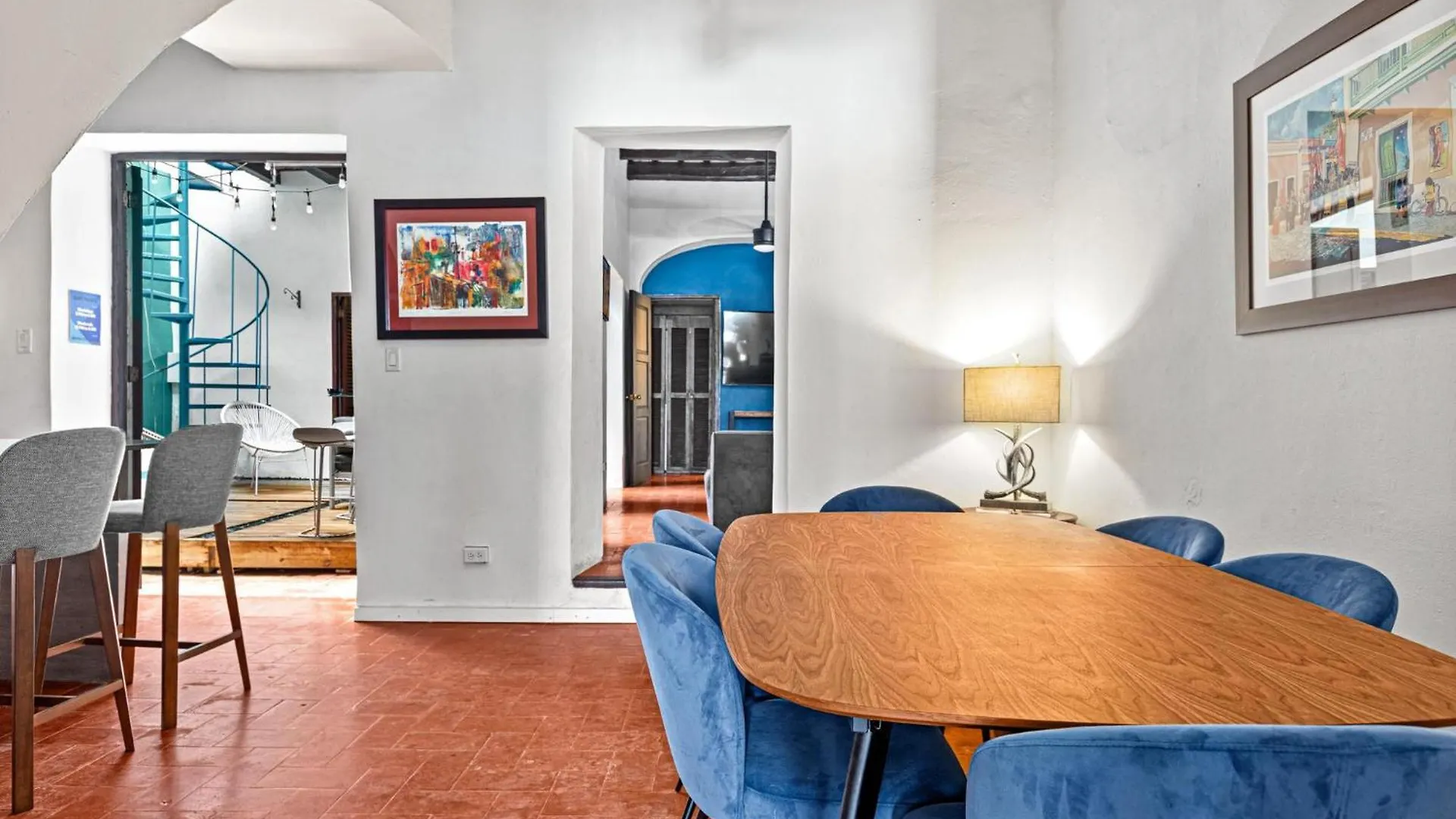 Colonial Villa Just Remodeled 2 Floors Indoor Patio & Tub 산후안 0*,  푸에르토리코